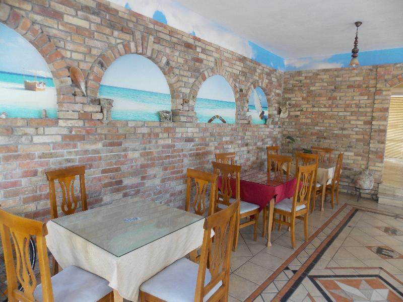 Real Hotel Sarandë